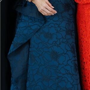 Monique Lhuillier strapless formal dress